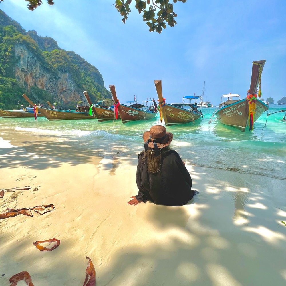 Meet your Posher, Christine